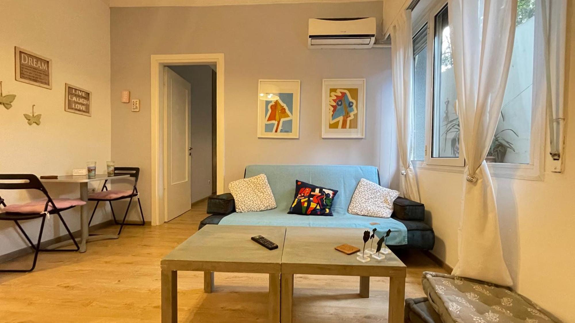 Apartman Cozy Ideally Located Center And Megaron Moussikis Metro Station